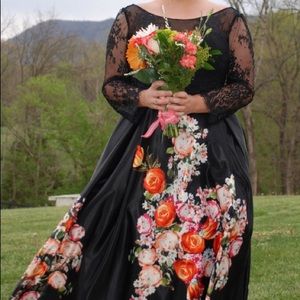 Sherri Hill floral prom gown
